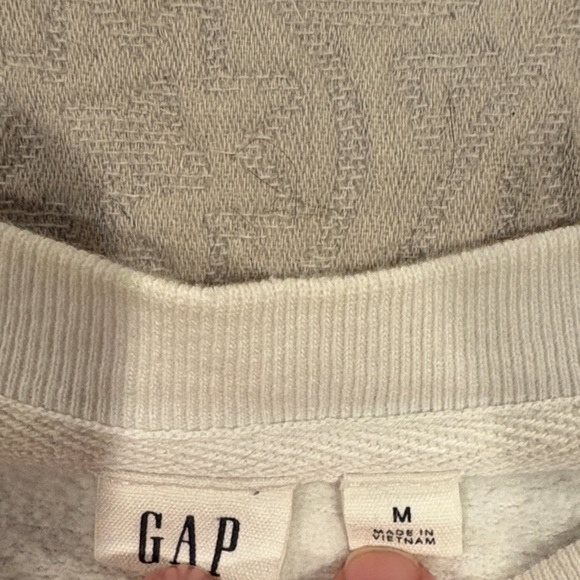 GAP Women's Tie-Dye Sweater - White, Red, Blue - Picture 2 of 3